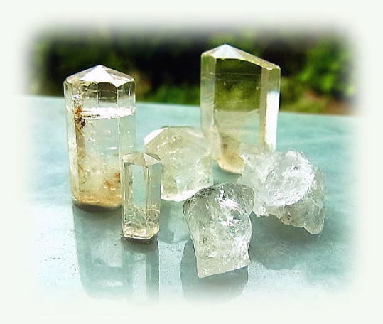 フェナカイト原石